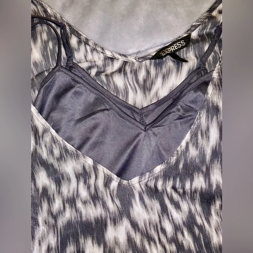 Express Blouse - Picture 3 of 4
